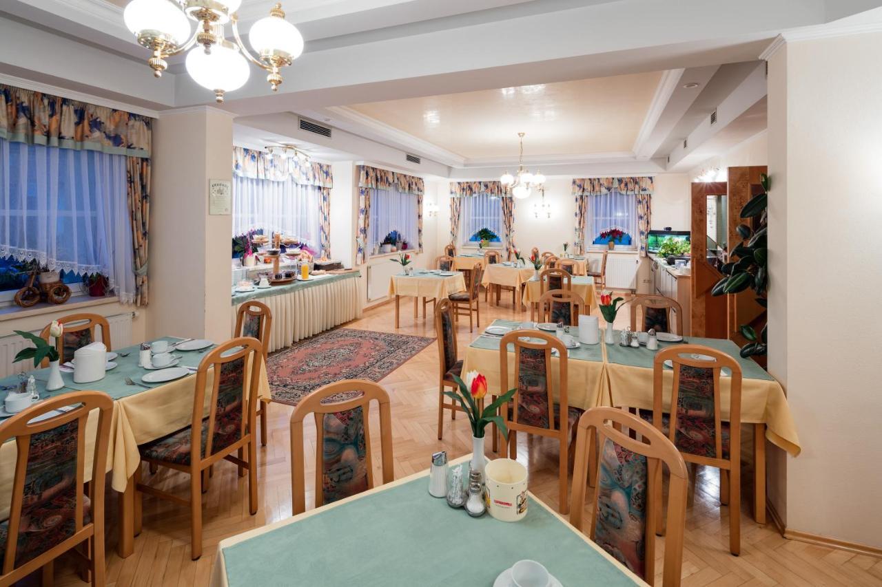 Gasthaus Pension Zum Lustigen Steirer Bruck an der Mur Exteriör bild
