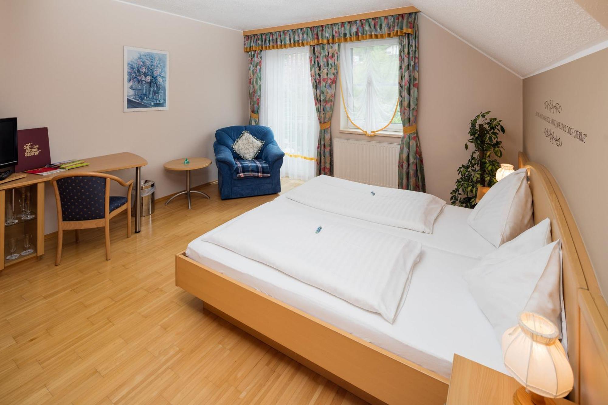 Gasthaus Pension Zum Lustigen Steirer Bruck an der Mur Rum bild